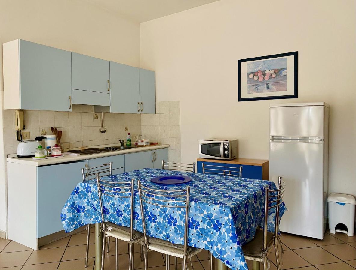 Apartment Tirreno Tirrenia Ngoại thất bức ảnh