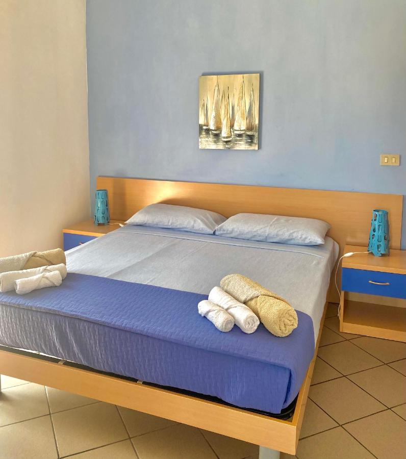 Apartment Tirreno Tirrenia Ngoại thất bức ảnh