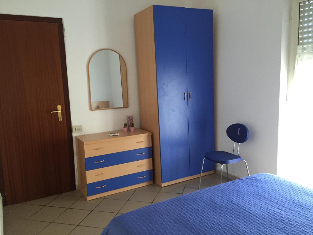 Apartment Tirreno Tirrenia Ngoại thất bức ảnh